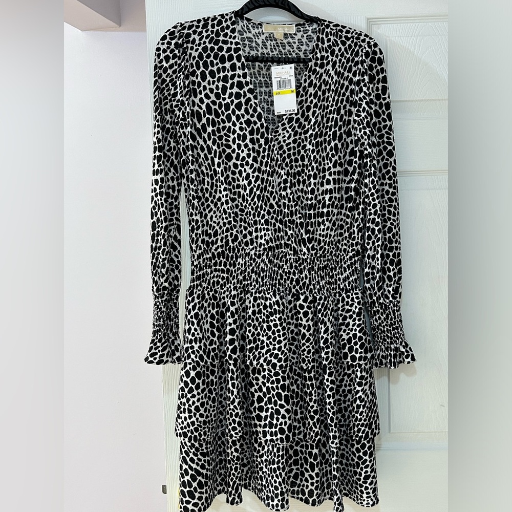 NWT Michael Kor’s black/white long sleeve dress; Size Medium; ruffled tiers